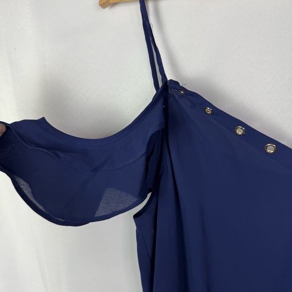 Express Navy Blue V-Neck Short Cold Shoulder Top M - Picture 4 of 5